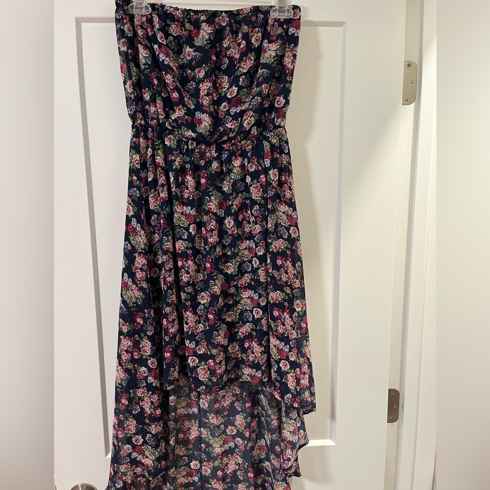Floral strapless dress